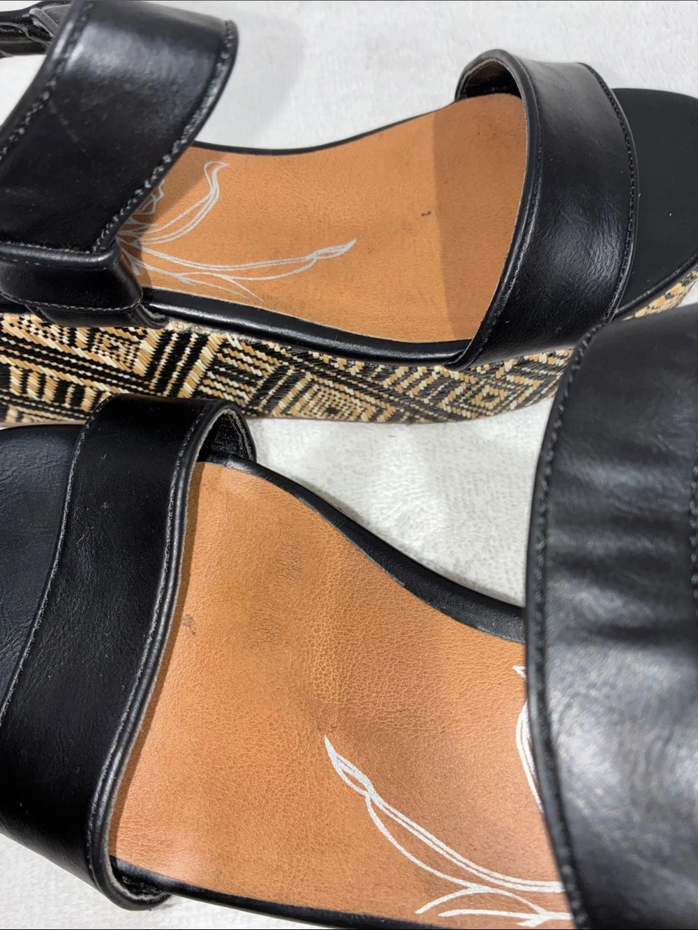 Dolce Vita x Target| Black Wedge Sandals with Patterned Platform size 9.5